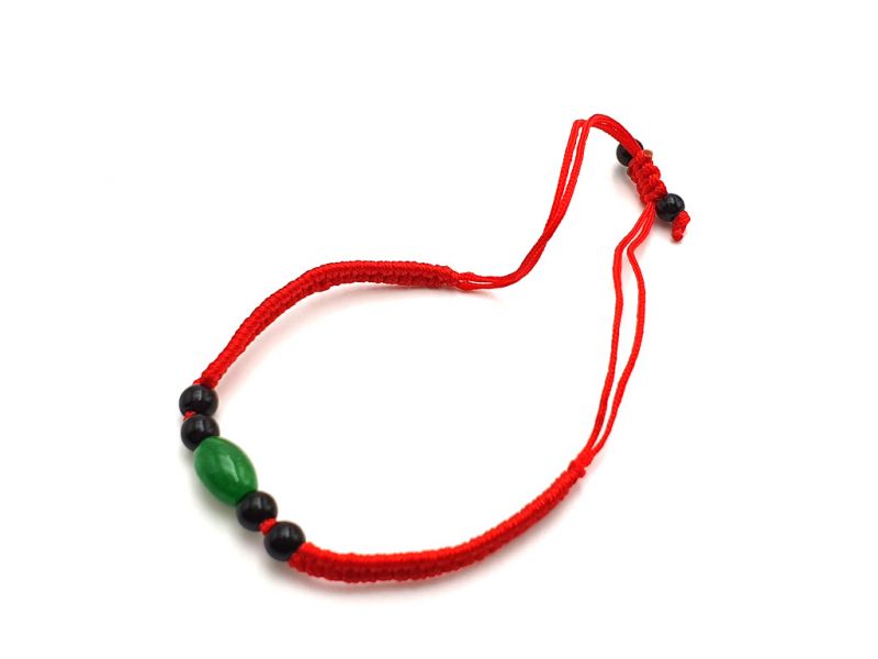 Kleines Jade Armband Ovale Jadeperle - Rote Schnur 3