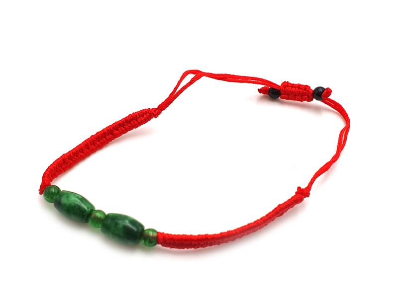 Kleines Jade Armband Rote Schnur 4