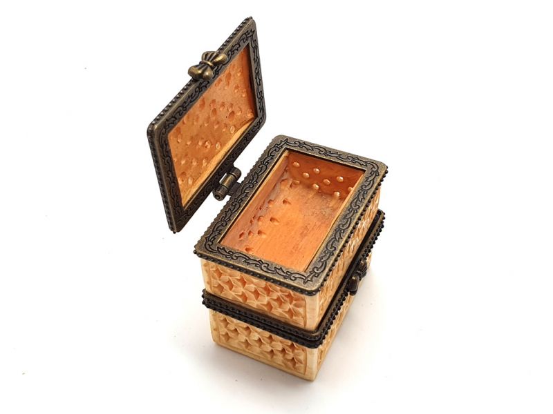 Knochen box Doppelboxen 5