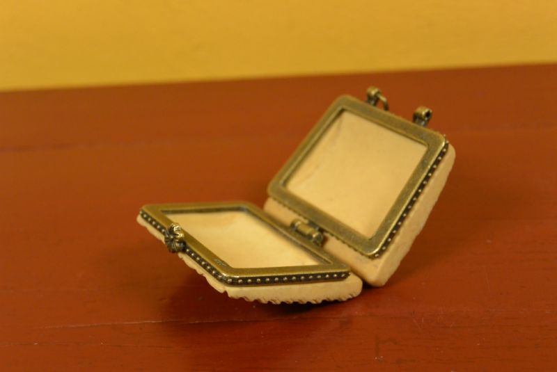 Knochen box Handtasche 5