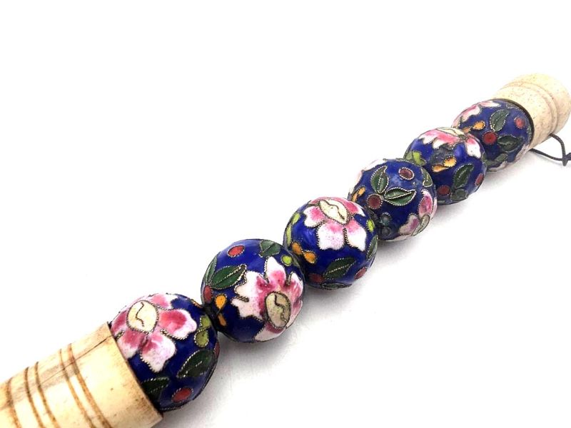 Königsblauer und elfenbeinfarbener Perlencloisonné-Pinsel, verziert mit rosa Blumen 2