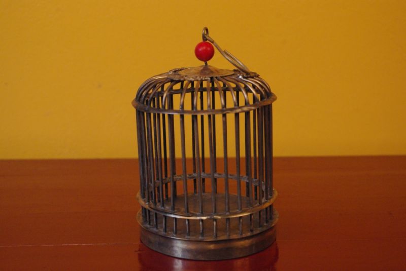 Large Chinese cricket cage in metal 1