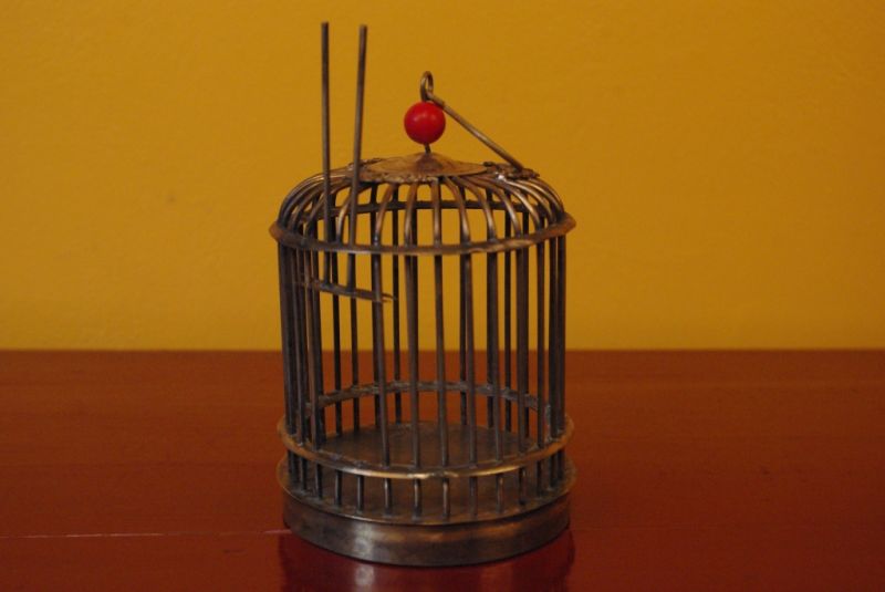 Large Chinese cricket cage in metal 3