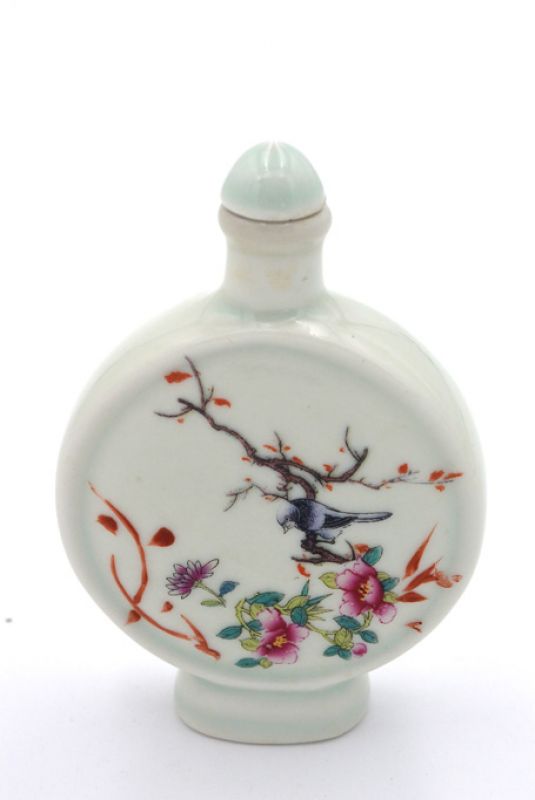 Large Chinese Porcelain Snuff Bottle Birds 1