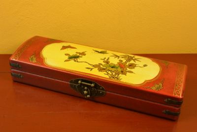 Longue Boite Chinoise en Bois Rouge et Jaune Oiseaux