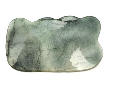 Médecine traditionnelle chinoise - Gua Sha ondulé en Jade - Vert Foncé / Translucide Médecine traditionnelle chinoise - Gua Sha ondulé en Jade - Vert Foncé / Translucide