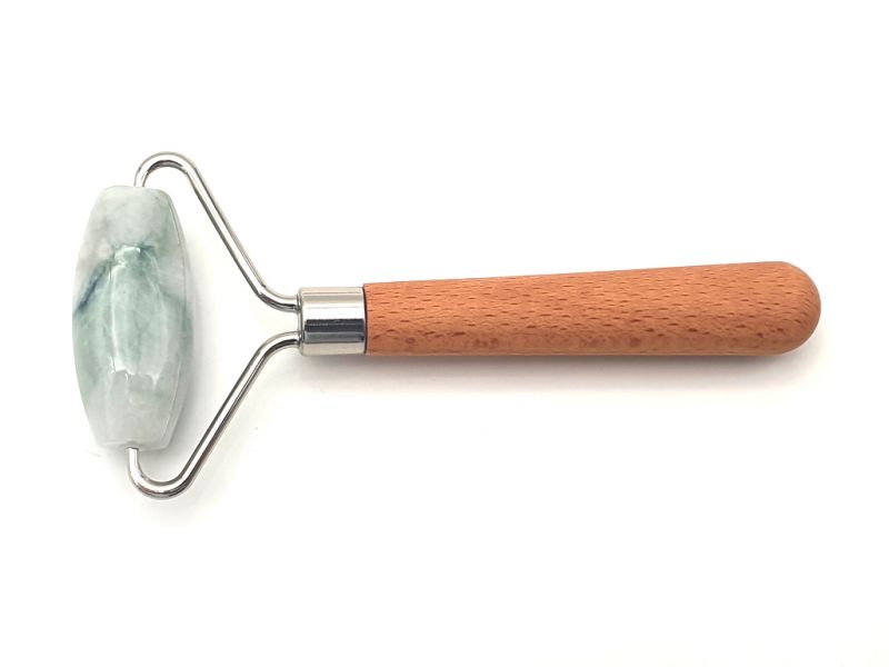Haga clic en la imagen para ampliar Medicina china - Rodillo simple de Jade en Jade real 1