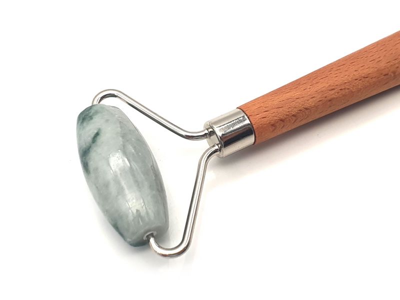 Medicina china - Rodillo simple de Jade en Jade real - Verde claro jaspeado 2