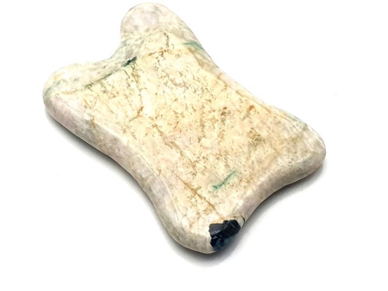 Medicina Tradicional China - Gua Sha cóncavo en Jade - verde claro con una pequeña mancha verde 2