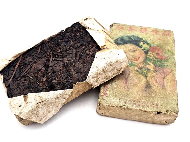 Medium vintage Pu-Erh tea brick - Decor & Heritage - Floral Elegance – Imperial Tea Brick 2