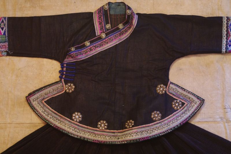 Miao Costume 4