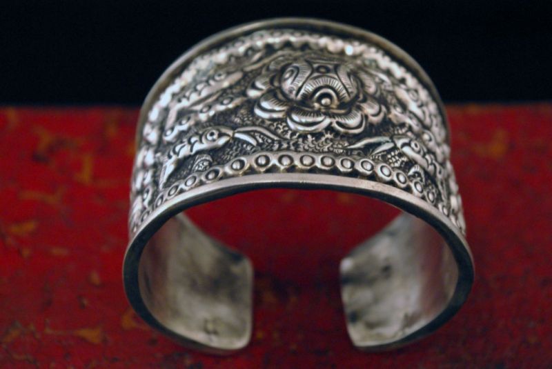 Miao ethnic Bracelet ornamented with Animals and Flowers 2
