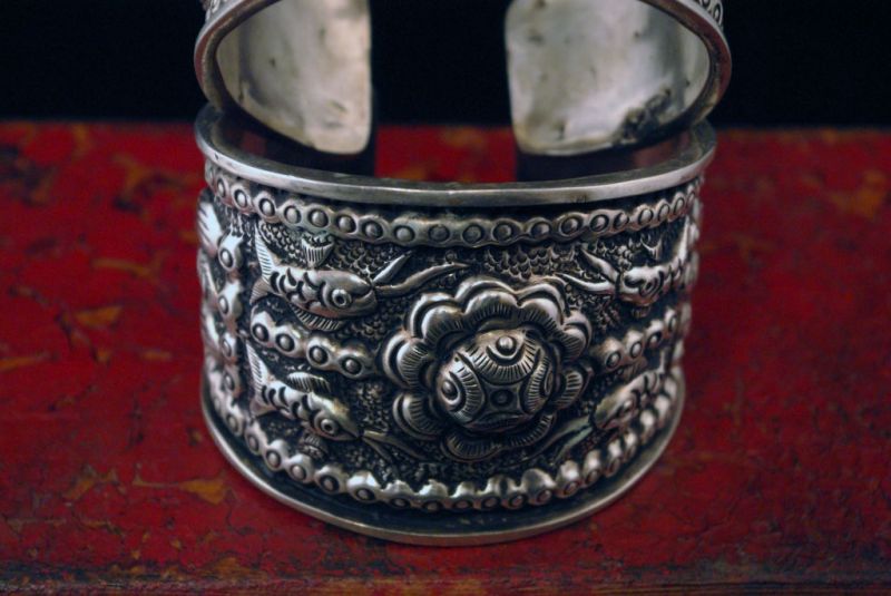 Miao ethnic Bracelet ornamented with Animals and Flowers 3