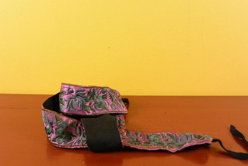 Miao Gürtel Stickerei Rosa 2 4