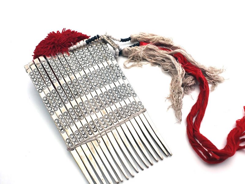 Miao hair comb 3