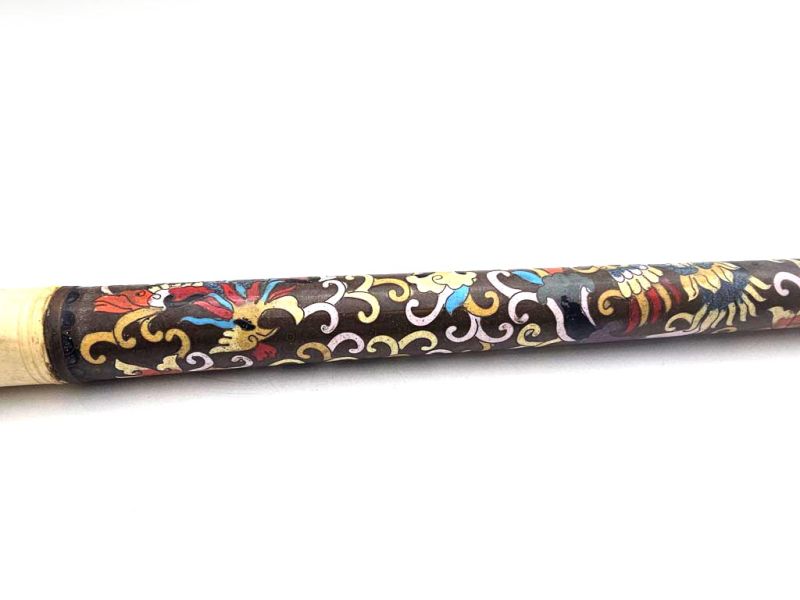 Moderner schwarzer Cloisonné‑Pinsel mit elfenbeinfarbenem Griff, verziert mit zarten Blumen und bunten Arabesken 4