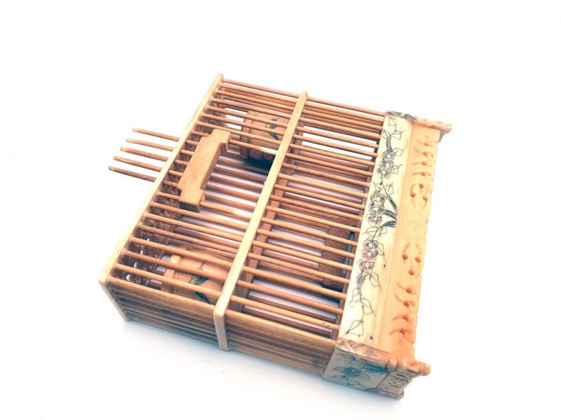 Haga clic en la imagen para ampliar Muy grande Jaulas de Grillos de Hueso 4