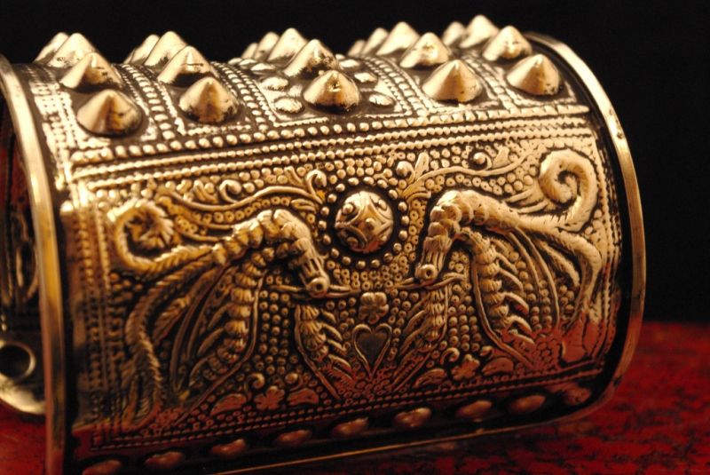Neben ethnischen Armband mit Vögeln verziert 3