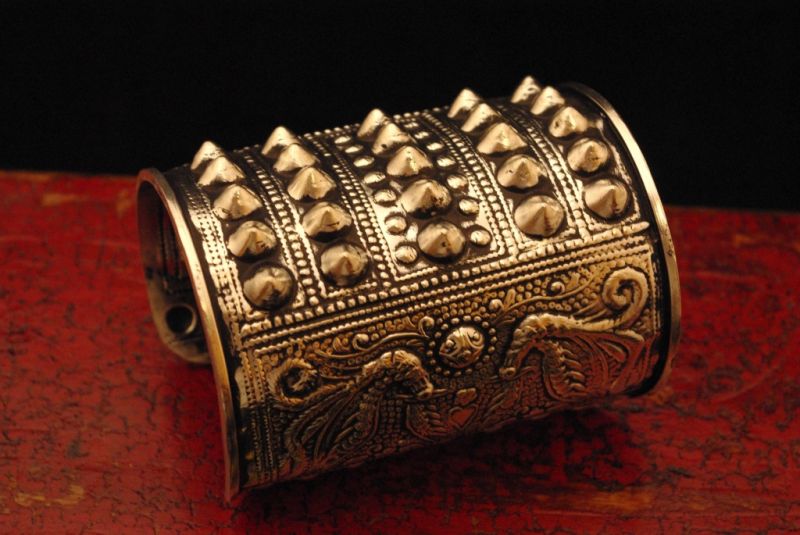 Neben ethnischen Armband mit Vögeln verziert 4