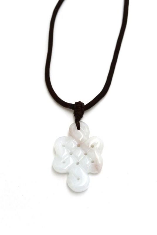 Necklace with Jade pendant - Endless knot - White 1