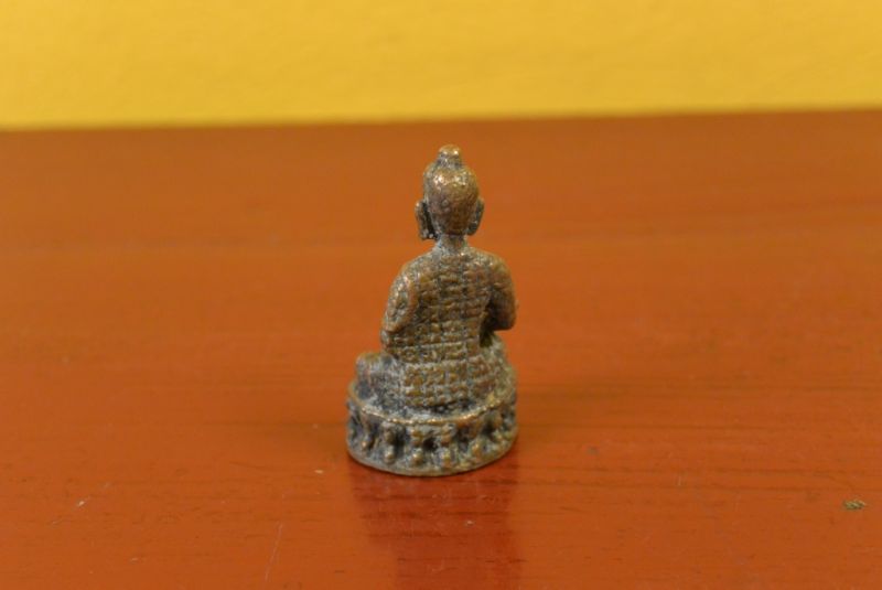 Alte Amulett Talisman Buddha Bhumisparsa 3