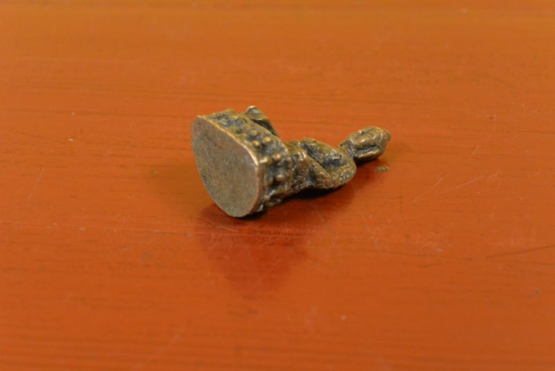 Alte Amulett Talisman Buddha Bhumisparsa 5