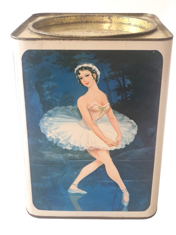Old Chinese Biscuit Box -Prima ballerina 2