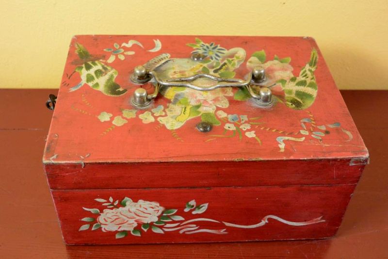 Old Chinese Box Flowers 2
