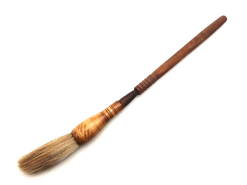 Old Chinese Brush - Wood - brown handle and light hair 1