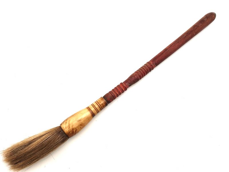 Old Chinese Brush - Wood - Red handle and goat hair 2