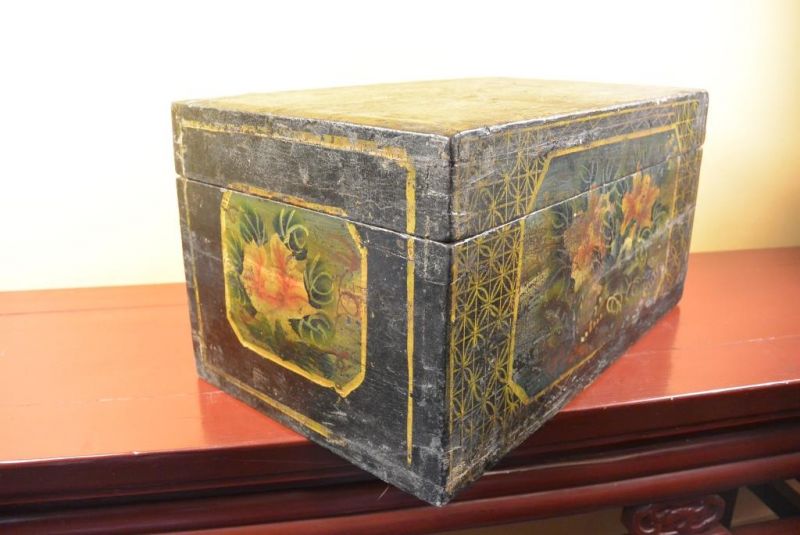 Old Chinese Chest 3