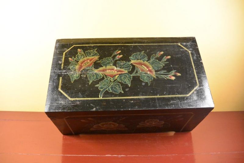Old Chinese Chest Double flowers 4
