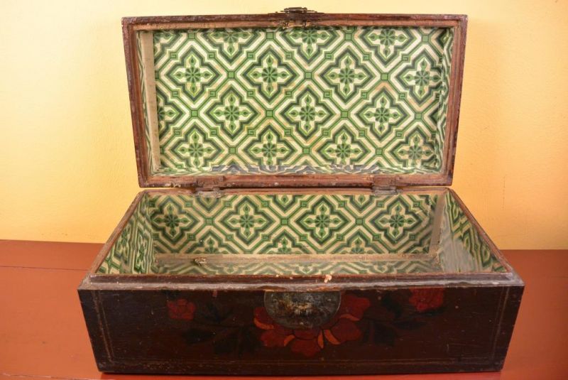 Old Chinese Chest - Flower 4