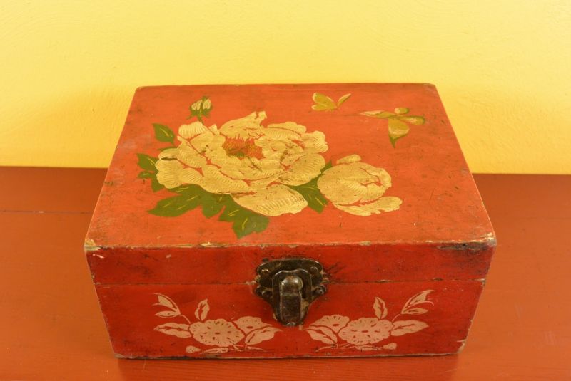 Old Chinese Chest Mao era 1