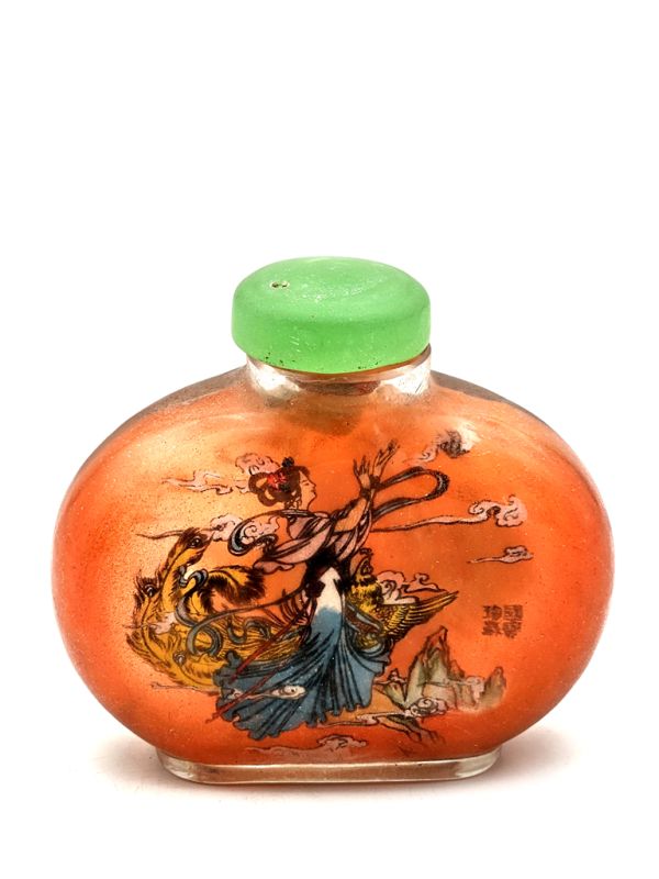 Old Chinese Glass Snuff Bottle - Chinese goddess 1