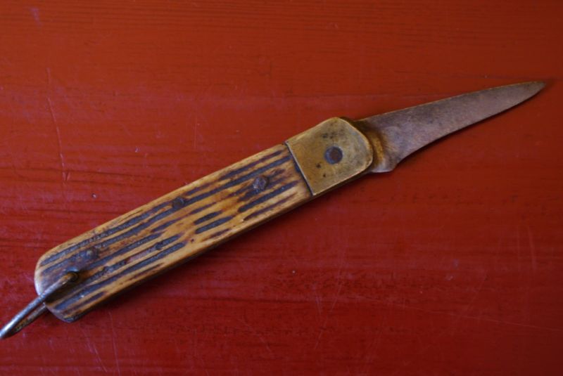 Old Chinese Knives Horn 1