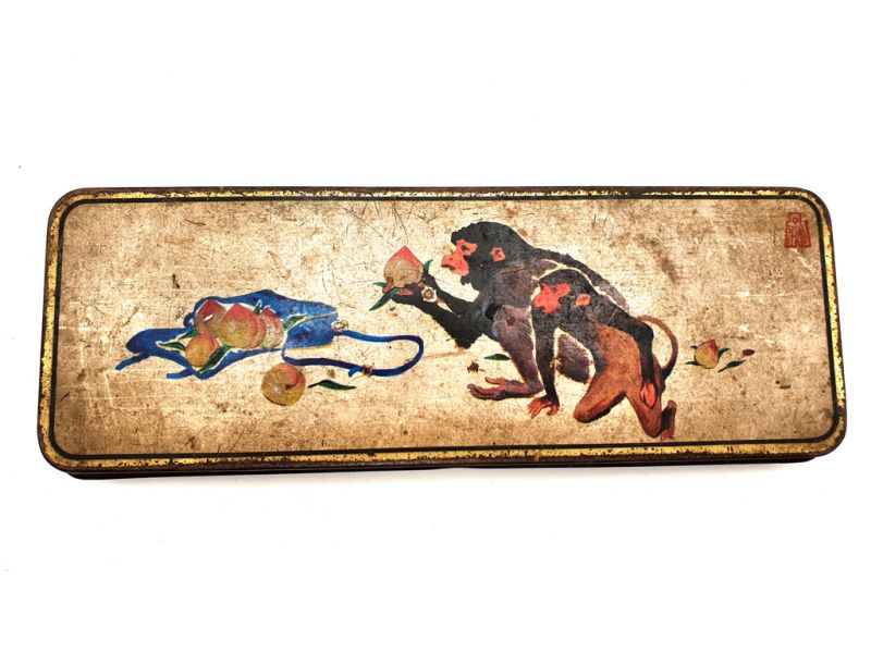 Old Chinese pencil boxes - Monkey and fruit 1