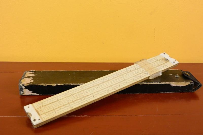 Old Chinese Slide Rule - Schoolboy 1