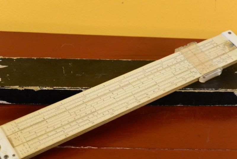 Old Chinese Slide Rule - Schoolboy 2