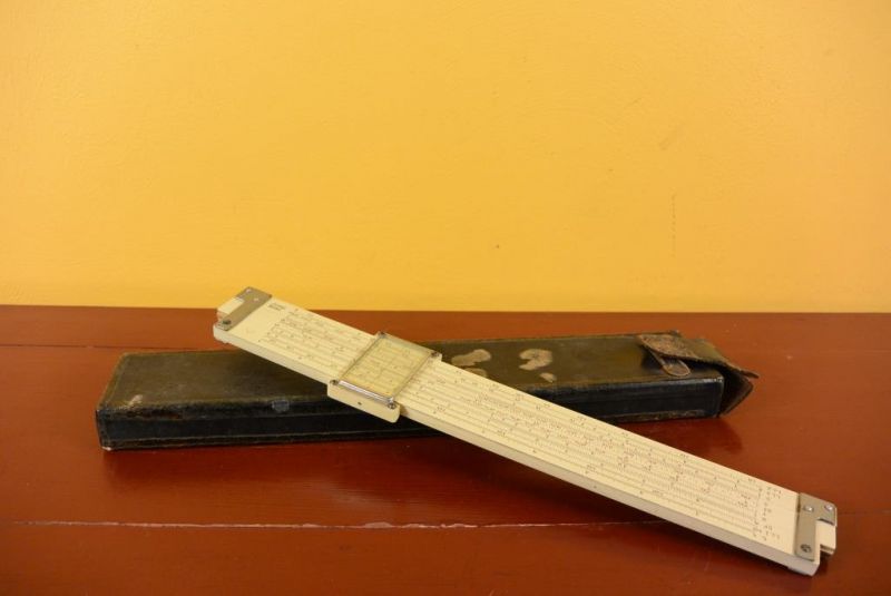Old Chinese Slide Rule - Student 1
