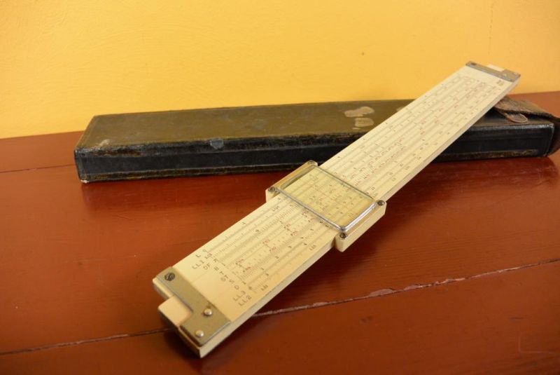 Old Chinese Slide Rule - Student 4
