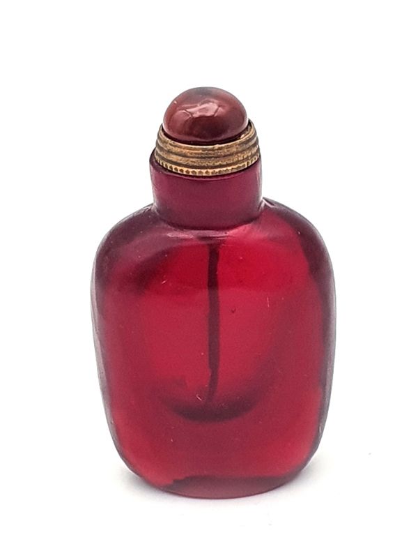 Old Chinese snuff bottle - Blown glass - Single Vial - Red 1
