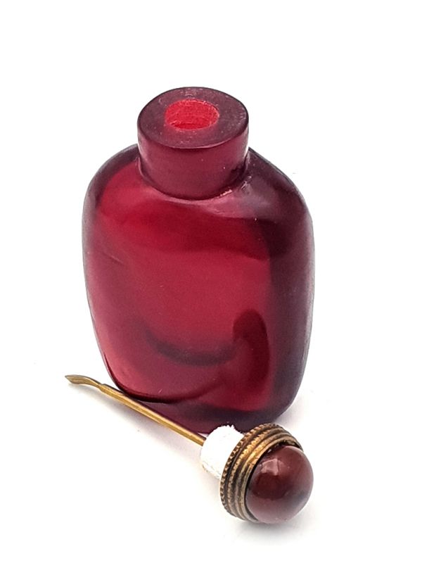 Old Chinese snuff bottle - Blown glass - Single Vial - Red 3