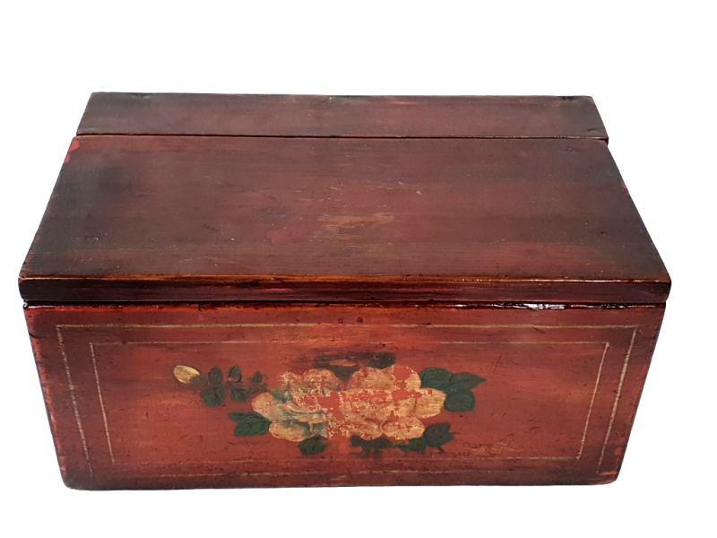 Old Chinese wooden chest - antiquity of china 2