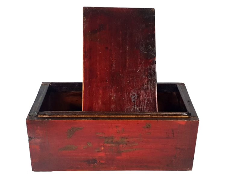 Old Chinese wooden chest - Dark red - Butterflies and Flowers 3