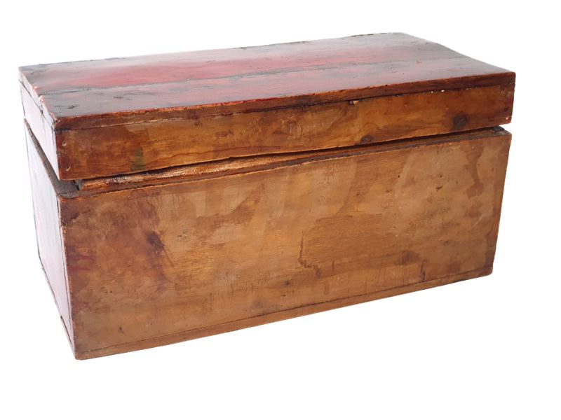 Old Chinese wooden chest - Flowers and Chinese character of happiness 3