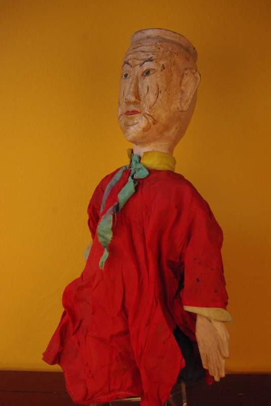Old Chinese wooden Puppet from Fujian 3