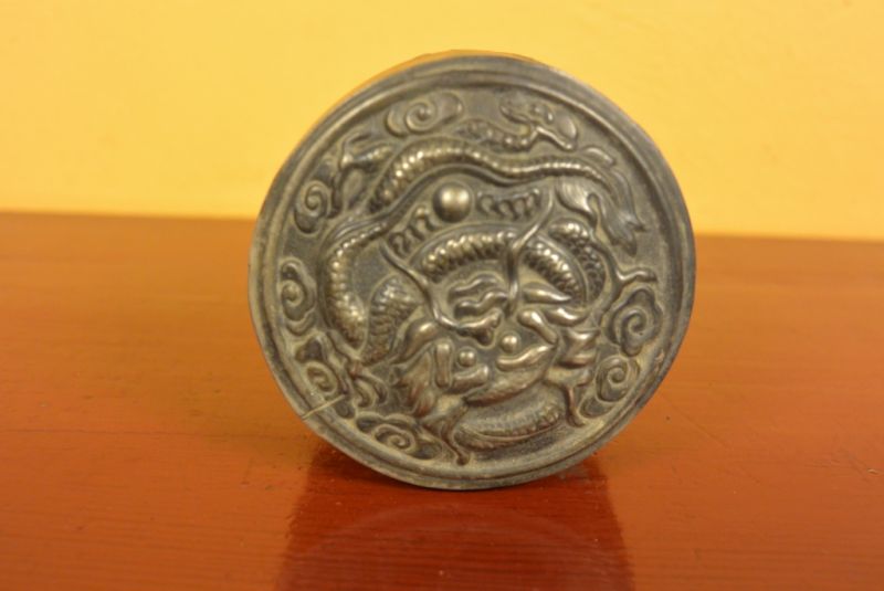 Old Ethnic Boxes Dragon 2