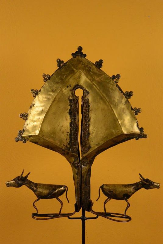 Old Indonesian Jewel - Large Mamouli from Sumba - Buffalo 2