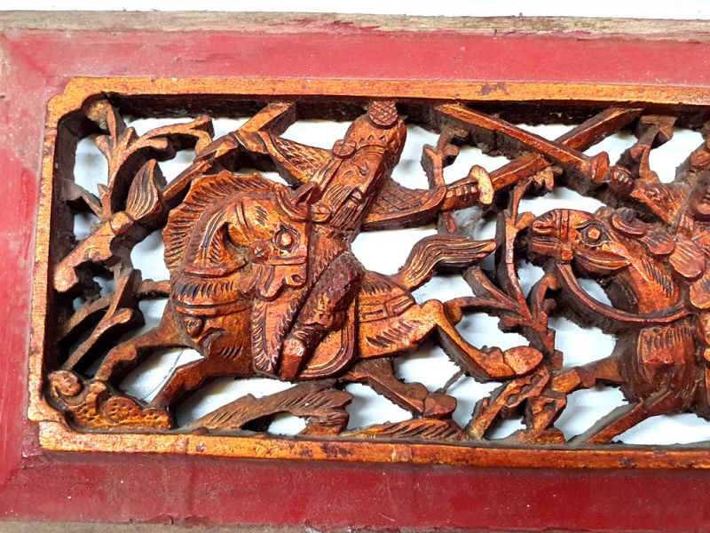 Old Wooden Panel Qing Dynasty Red and gold - Cavaliers in combat 2
